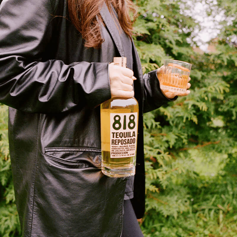 818 데킬라 레포사도 (캔달 제너 데킬라) 700ml 상세 이미지